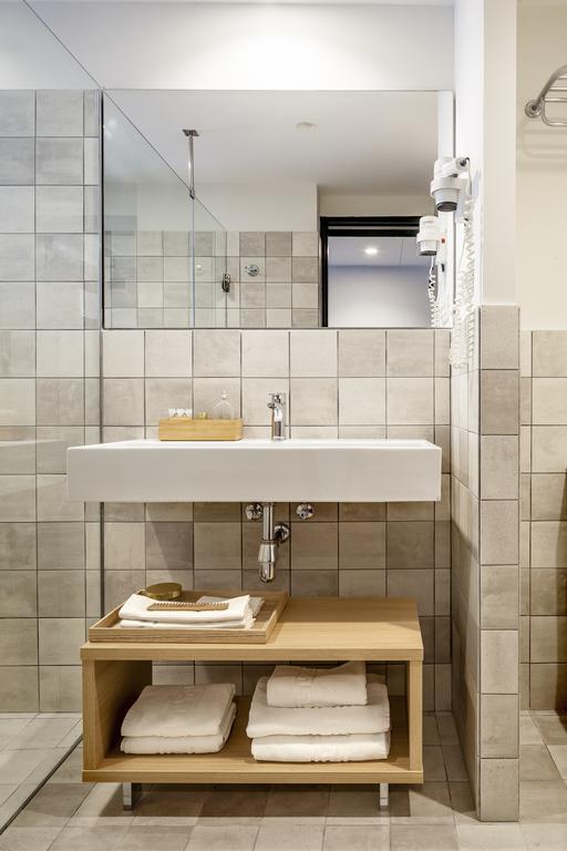 Premium Junior Suite with pool view