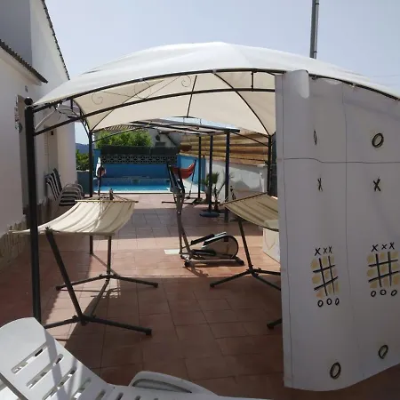 Cosy House Near Beach-3